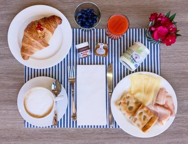 COLAZIONE